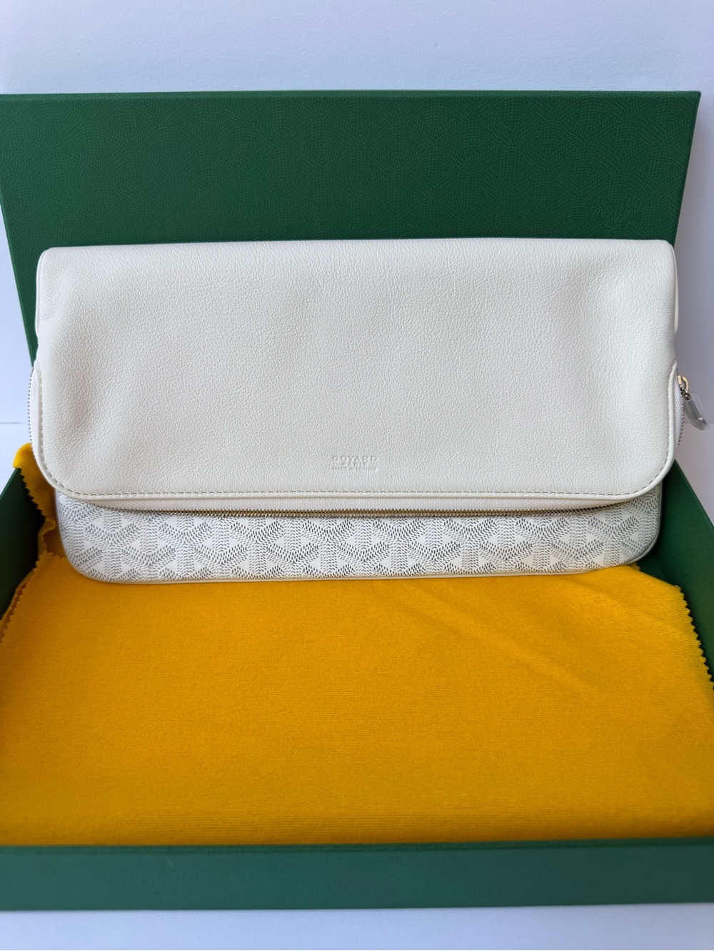 New! In Box! Authentic! Goyard white Fold-Over Signature Jacquard Clutch